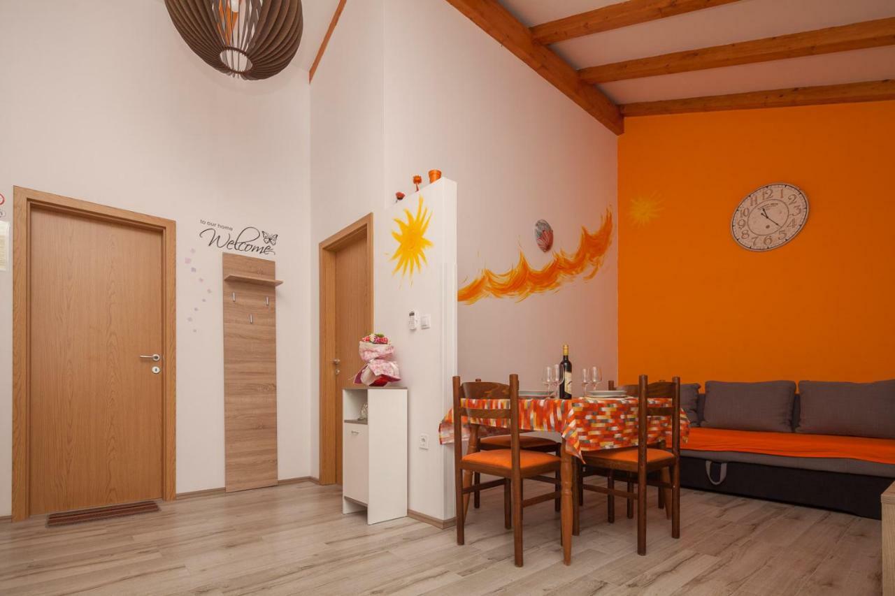 Miramare Apartment Pomer Ngoại thất bức ảnh
