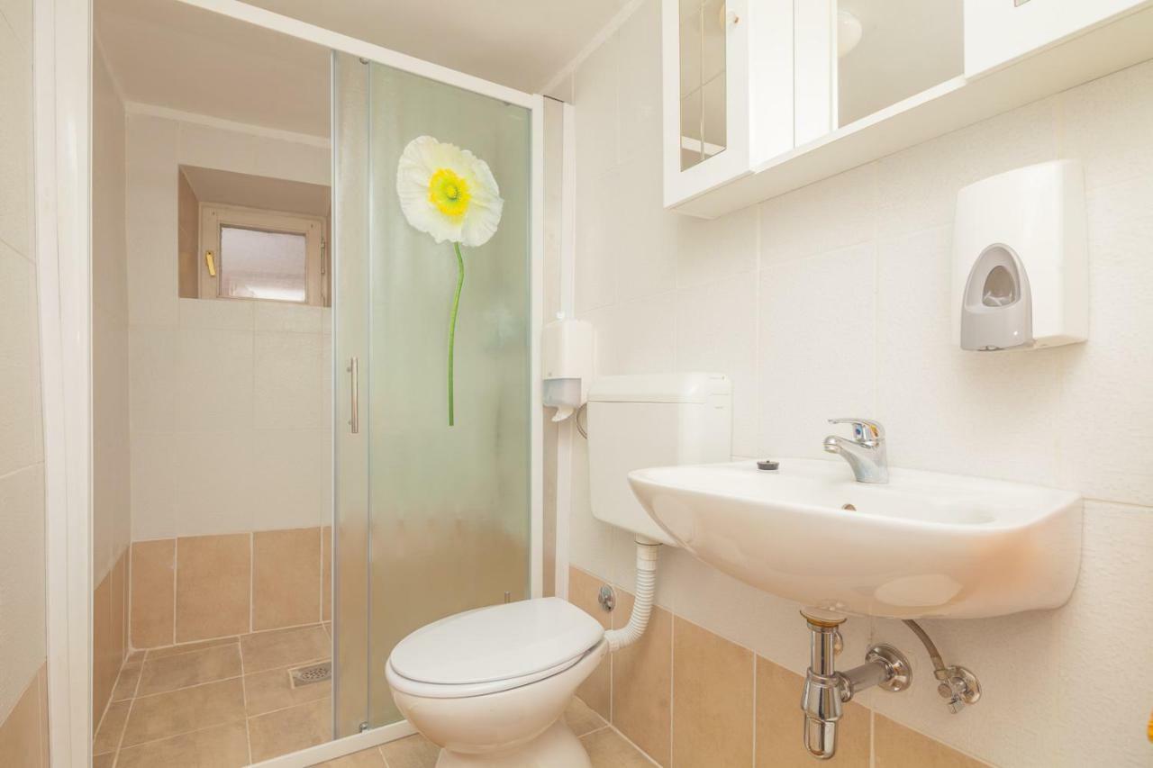 Miramare Apartment Pomer Ngoại thất bức ảnh