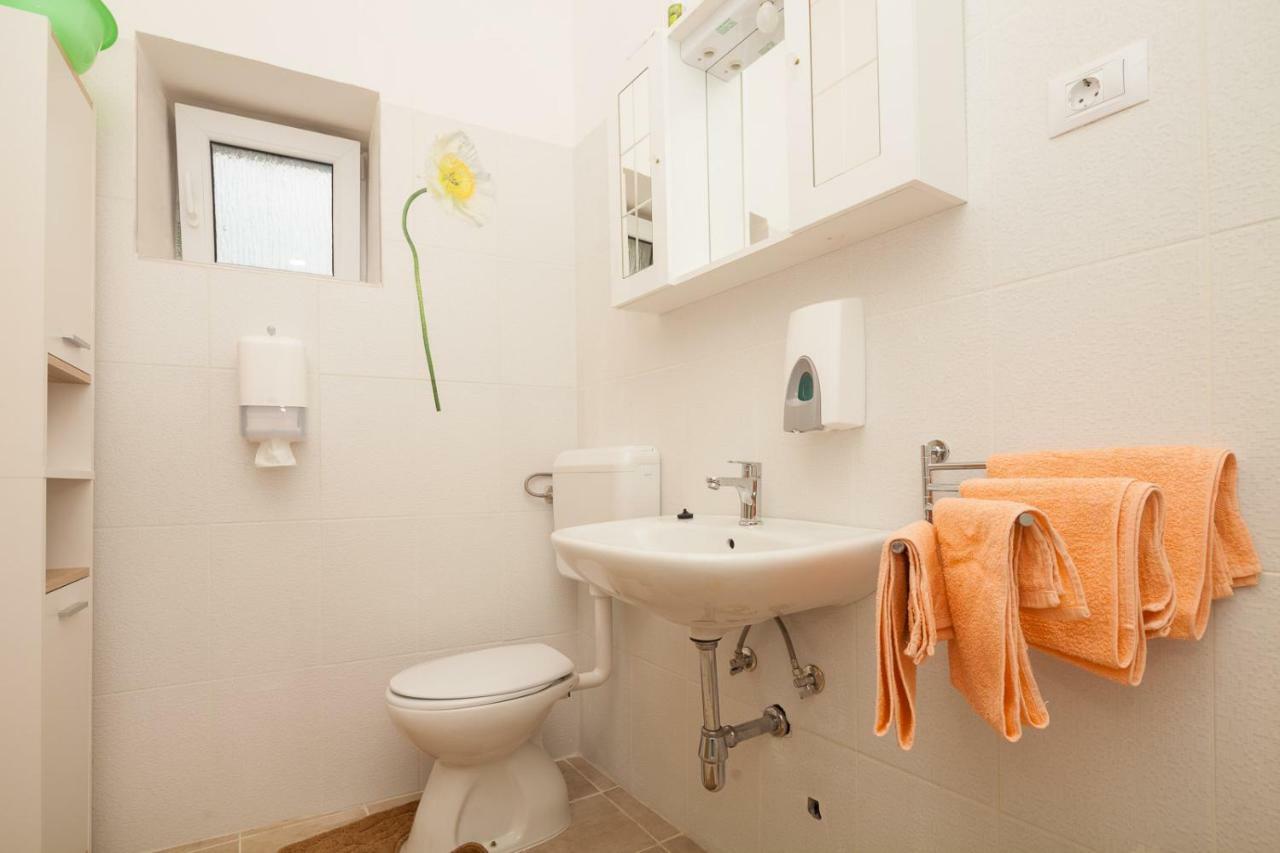 Miramare Apartment Pomer Ngoại thất bức ảnh