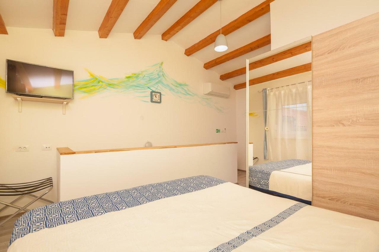 Miramare Apartment Pomer Ngoại thất bức ảnh